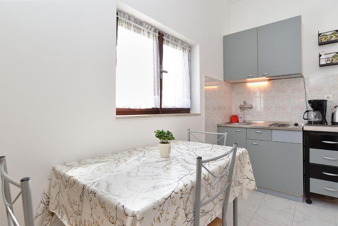 Apartment Ivan 535 Пула Екстериор снимка